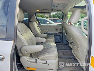 Zdjęcie 11 z 13 samochodu: 2011 TOYOTA SIENNA XLE 7-PASSENGER VIN:5TDDK3DC7BS021509 - miniatura