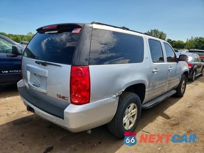 Trzecie zdjęcie samochodu z tyłu: 2014 GMC YUKON XL K1500 SLT VIN:1GKS2KE75ER227079 - miniatura