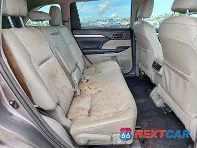 Zdjęcie 11 z 14 samochodu: 2014 TOYOTA HIGHLANDER LE PLUS VIN:5TDZKRFHXES013331 - miniatura
