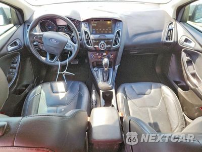 Zdjęcie 8 z 12 samochodu: 2016 FORD FOCUS TITANIUM VIN:1FADP3J2XGL360518 - miniatura