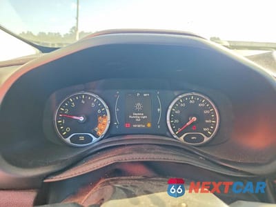 Zdjęcie 9 z 12 samochodu: 2015 JEEP RENEGADE LATITUDE VIN:ZACCJABT6FPC05316 - miniatura