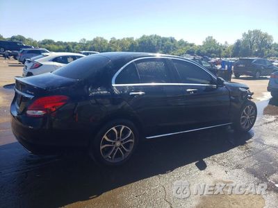 Trzecie zdjęcie samochodu z tyłu: 2016 MERCEDES-BENZ C 300 4MATIC VIN:55SWF4KBXGU143594 - miniatura