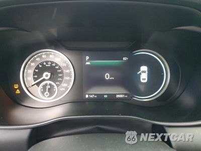 Zdjęcie 9 z 12 samochodu: 2023 GENESIS G70 2.0T VIN:KMTG34TA6PU109178 - miniatura