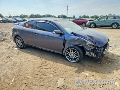 Czwarte zdjęcie samochodu z boku: 2008 SCION TC BASE VIN:JTKDE167680273669 - miniatura