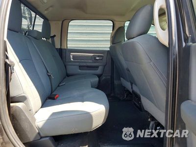 Zdjęcie 10 z 13 samochodu: 2018 RAM 2500 SLT VIN:3C6UR5DL9JG245876 - miniatura