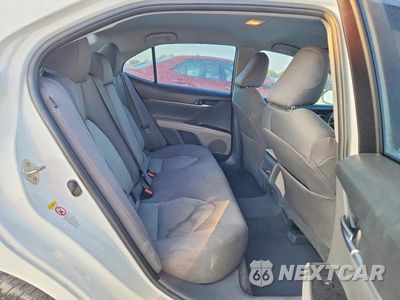 Zdjęcie 10 z 13 samochodu: 2018 TOYOTA CAMRY LE VIN:4T1B11HK0JU066586 - miniatura