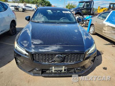 Piąte zdjęcie samochodu w środku: 2023 VOLVO S60 PLUS VIN:7JRL12FT7PG231696 - miniatura