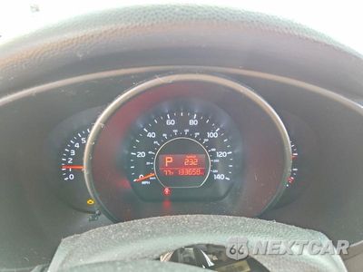 Zdjęcie 9 z 12 samochodu: 2015 KIA SOUL BASE VIN:KNDJN2A21F7203240 - miniatura
