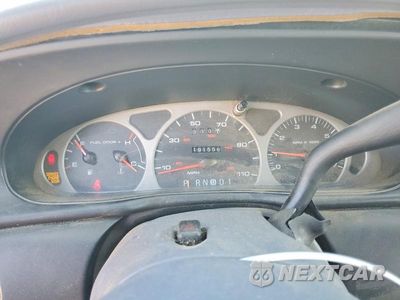 Zdjęcie 10 z 13 samochodu: 1999 FORD TAURUS SE VIN:1FAFP53U1XG111441 - miniatura