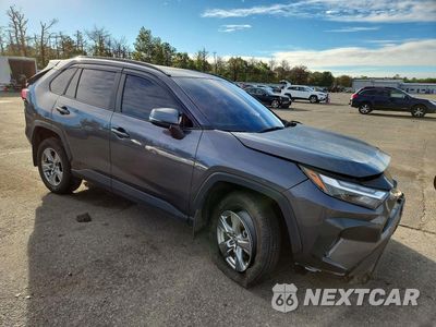 Czwarte zdjęcie samochodu z boku: 2025 TOYOTA RAV4 HYBRID XLE VIN:4T3RWRFV8SU208915 - miniatura