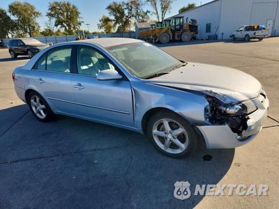 Czwarte zdjęcie samochodu z boku: 2008 HYUNDAI SONATA SE VIN:5NPEU46CX8H330083 - miniatura