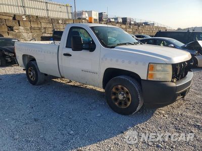 Czwarte zdjęcie samochodu z boku: 2007 CHEVROLET SILVERADO K1500 CLASSIC VIN:1GCEK14X27Z627916 - miniatura