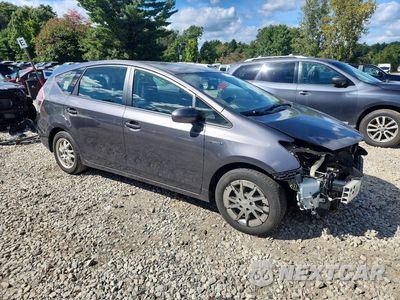 Czwarte zdjęcie samochodu z boku: 2016 TOYOTA PRIUS V TWO VIN:JTDZN3EU1GJ053235 - miniatura