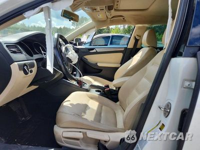Zdjęcie 7 z 12 samochodu: 2017 VOLKSWAGEN JETTA SE VIN:3VWDB7AJ2HM394019 - miniatura