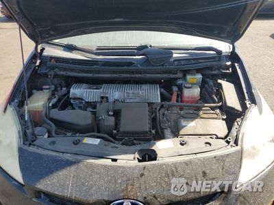 Zdjęcie 11 z 12 samochodu: 2015 TOYOTA PRIUS TWO VIN:JTDKN3DU5F0482823 - miniatura