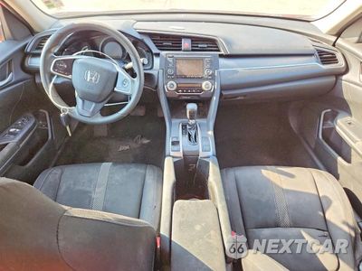 Zdjęcie 8 z 12 samochodu: 2016 HONDA CIVIC LX VIN:2HGFC2F51GH521087 - miniatura