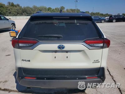 Zdjęcie 6 z 12 samochodu: 2020 TOYOTA RAV4 XSE VIN:JTMEWRFV7LD542592 - miniatura
