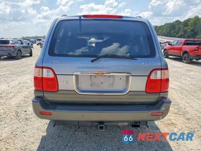 Zdjęcie 6 z 14 samochodu: 2002 LEXUS LX 470 VIN:JTJHT00W823522517 - miniatura