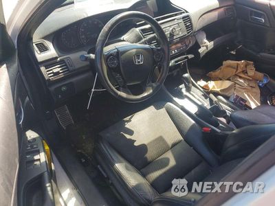 Zdjęcie 8 z 12 samochodu: 2016 HONDA ACCORD SPORT VIN:1HGCR2F51GA067441 - miniatura