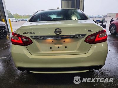 Zdjęcie 6 z 12 samochodu: 2017 NISSAN ALTIMA 2.5 VIN:1N4AL3AP5HC940299 - miniatura