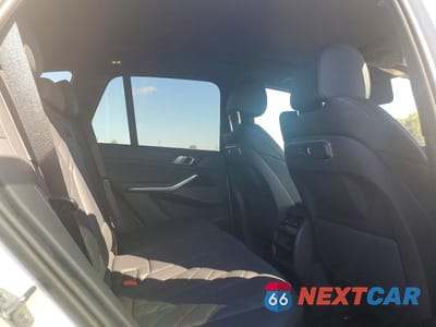 Zdjęcie 11 z 14 samochodu: 2026 BMW X5 XDRIVE40I VIN:5UX23EU09T9117226 - miniatura