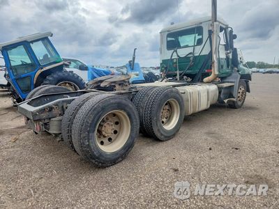 Trzecie zdjęcie samochodu z tyłu: 2013 MACK CXU613 SEMI TRUCK VIN:1M1AW02Y0DM027607 - miniatura