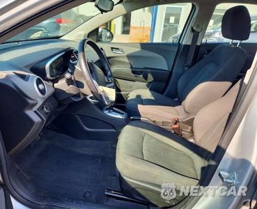 Zdjęcie 7 z 12 samochodu: 2017 CHEVROLET SONIC LT VIN:1G1JD5SH8H4161833 - miniatura