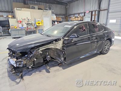 2023 TOYOTA CAMRY XLE 4T1F11BK5PU088117 - główne zdjęcie licytacji z USA - miniatura