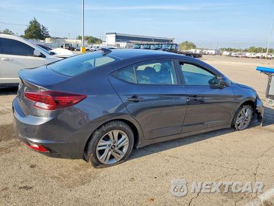 Trzecie zdjęcie samochodu z tyłu: 2020 HYUNDAI ELANTRA SEL VIN:5NPD84LF2LH555220 - miniatura