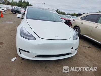 Piąte zdjęcie samochodu w środku: 2023 TESLA MODEL Y VIN:7SAYGAEE0PF607796 - miniatura