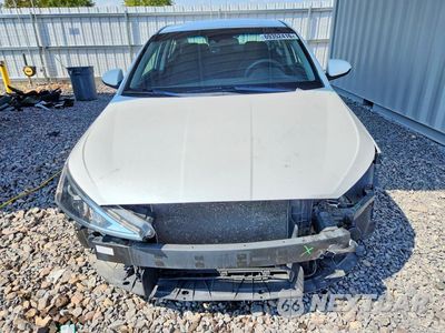 Piąte zdjęcie samochodu w środku: 2020 HYUNDAI ELANTRA SEL VIN:5NPD84LF2LH587973 - miniatura
