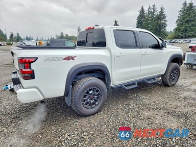Trzecie zdjęcie samochodu z tyłu: 2024 NISSAN FRONTIER PRO-4X VIN:1N6ED1EK8RN644644 - miniatura