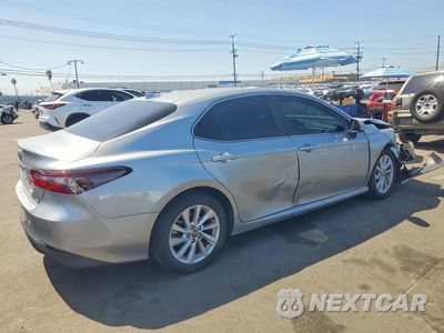 Trzecie zdjęcie samochodu z tyłu: 2024 TOYOTA CAMRY LE VIN:4T1C11AK8RU255416 - miniatura