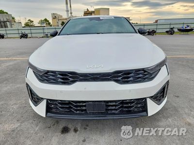 Piąte zdjęcie samochodu w środku: 2025 KIA K5 GT LINE VIN:KNAG64J76S5297049 - miniatura