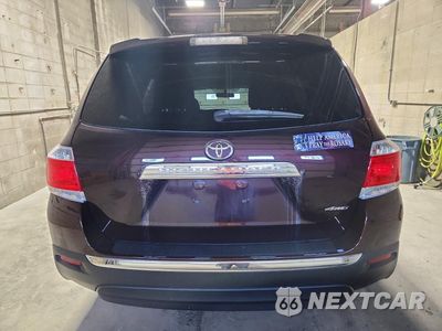 Zdjęcie 6 z 13 samochodu: 2011 TOYOTA HIGHLANDER BASE VIN:5TDBK3EH9BS063875 - miniatura