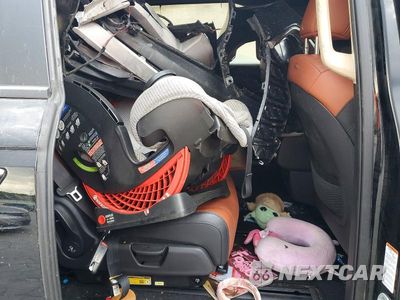 Zdjęcie 11 z 13 samochodu: 2025 KIA CARNIVAL EX VIN:KNDNC5K30S6496158 - miniatura