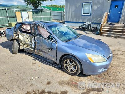 Czwarte zdjęcie samochodu z boku: 2007 HONDA ACCORD EX VIN:1HGCM56807A086623 - miniatura