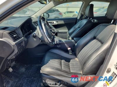 Zdjęcie 7 z 12 samochodu: 2012 LEXUS CT 200 VIN:JTHKD5BHXC2056306 - miniatura