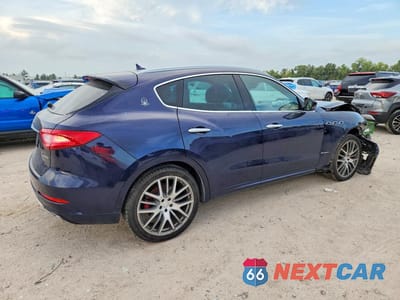 Trzecie zdjęcie samochodu z tyłu: 2018 MASERATI LEVANTE LUXURY VIN:ZN661XUL6JX272919 - miniatura