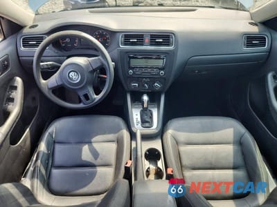 Zdjęcie 8 z 12 samochodu: 2011 VOLKSWAGEN JETTA SE VIN:3VWDX7AJ4BM303342 - miniatura
