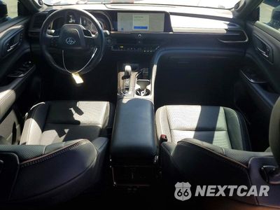 Zdjęcie 8 z 12 samochodu: 2026 TOYOTA CROWN LIMITED VIN:JTDAAAAF2T3041453 - miniatura