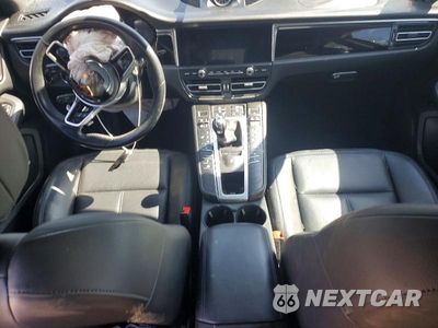 Zdjęcie 8 z 13 samochodu: 2020 PORSCHE MACAN VIN:WP1AA2A52LLB13909 - miniatura