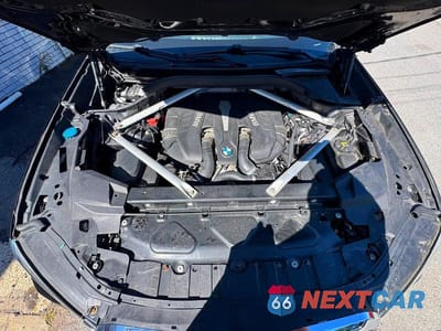 Zdjęcie 7 z 10 samochodu: 2019 BMW X5 XDRIVE50I VIN:5UXJU2C52KLB15262 - miniatura