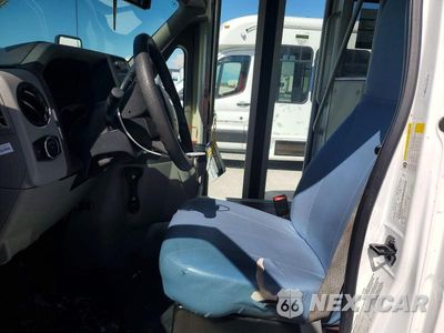 Zdjęcie 7 z 13 samochodu: 2021 FORD ECONOLINE E350 SUPER DUTY CUTAWAY VAN VIN:1FDEE3FN0MDC10829 - miniatura