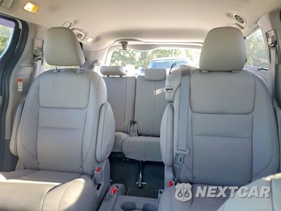 Zdjęcie 10 z 13 samochodu: 2020 TOYOTA SIENNA XLE PREMIUM 8-PASSENGER VIN:5TDYZ3DC0LS061218 - miniatura