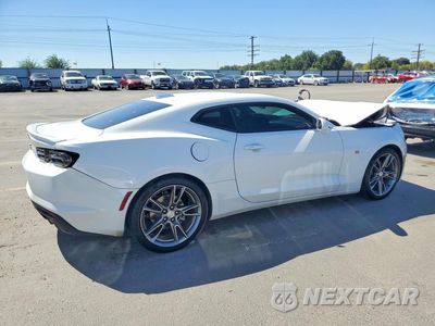 Trzecie zdjęcie samochodu z tyłu: 2019 CHEVROLET CAMARO LS VIN:1G1FB1RS6K0157302 - miniatura