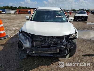 Piąte zdjęcie samochodu w środku: 2019 NISSAN ROGUE SV VIN:KNMAT2MT8KP543442 - miniatura