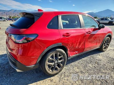 Trzecie zdjęcie samochodu z tyłu: 2024 HONDA HR-V SPORT VIN:3CZRZ1H59RM747507 - miniatura