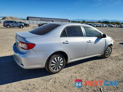Trzecie zdjęcie samochodu z tyłu: 2013 TOYOTA COROLLA LE VIN:2T1BU4EE7DC006849 - miniatura