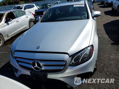 Piąte zdjęcie samochodu w środku: 2017 MERCEDES-BENZ E 300 4MATIC VIN:WDDZF4KB4HA055171 - miniatura
